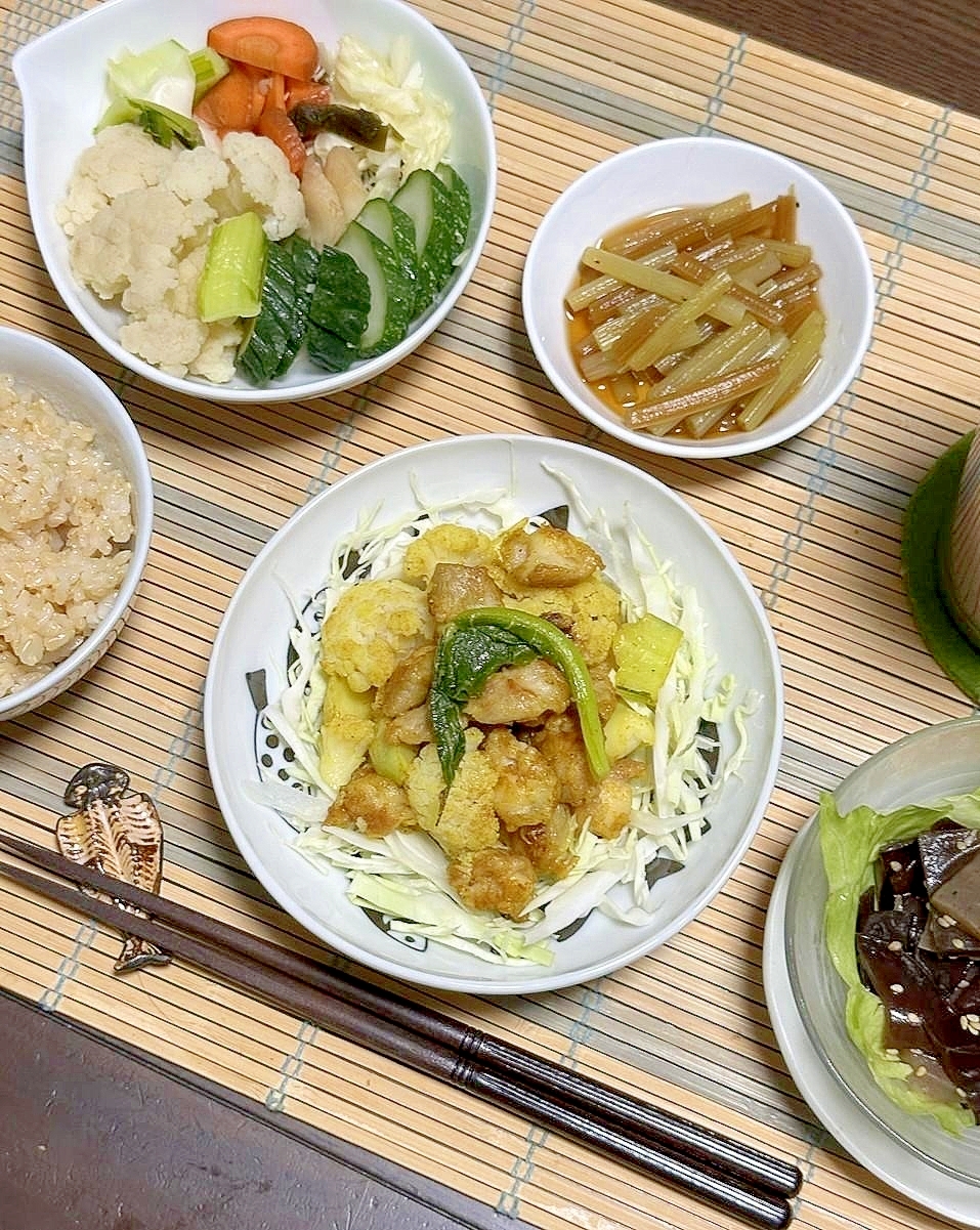 鶏ひざ軟骨とカリフラワーのこりこりかりかりカレー味