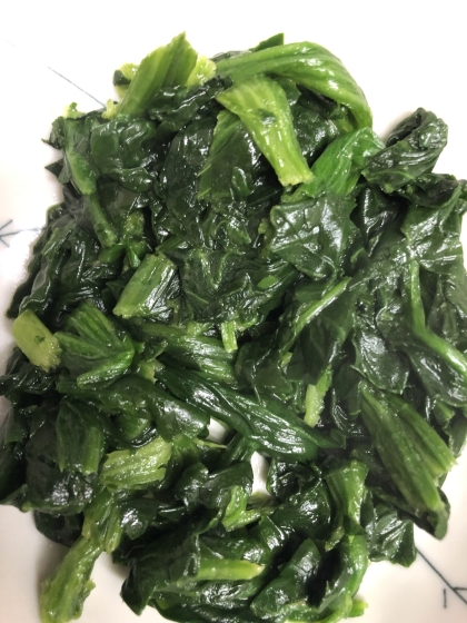 ハンバーグの付け合せに ほうれん草のソテー レシピ 作り方 By ぴーちゃん3279 楽天レシピ ハンバーグの付け合せに ほうれん草のソテー レシピ 作り方 By ぴーちゃん3279 楽天レシピ