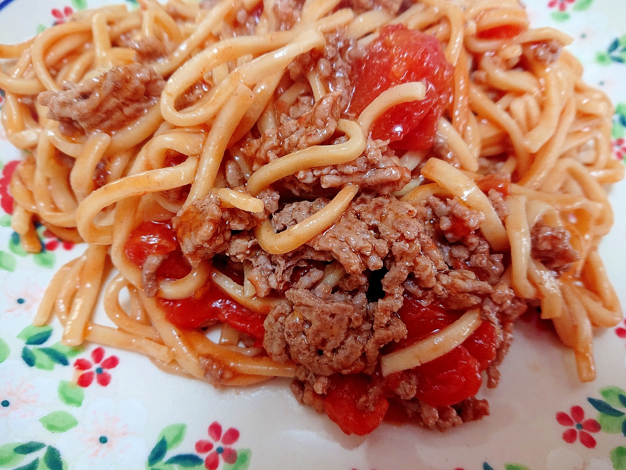 つけ麺用の麺で★ひき肉とトマトのイタリアン風炒め麺