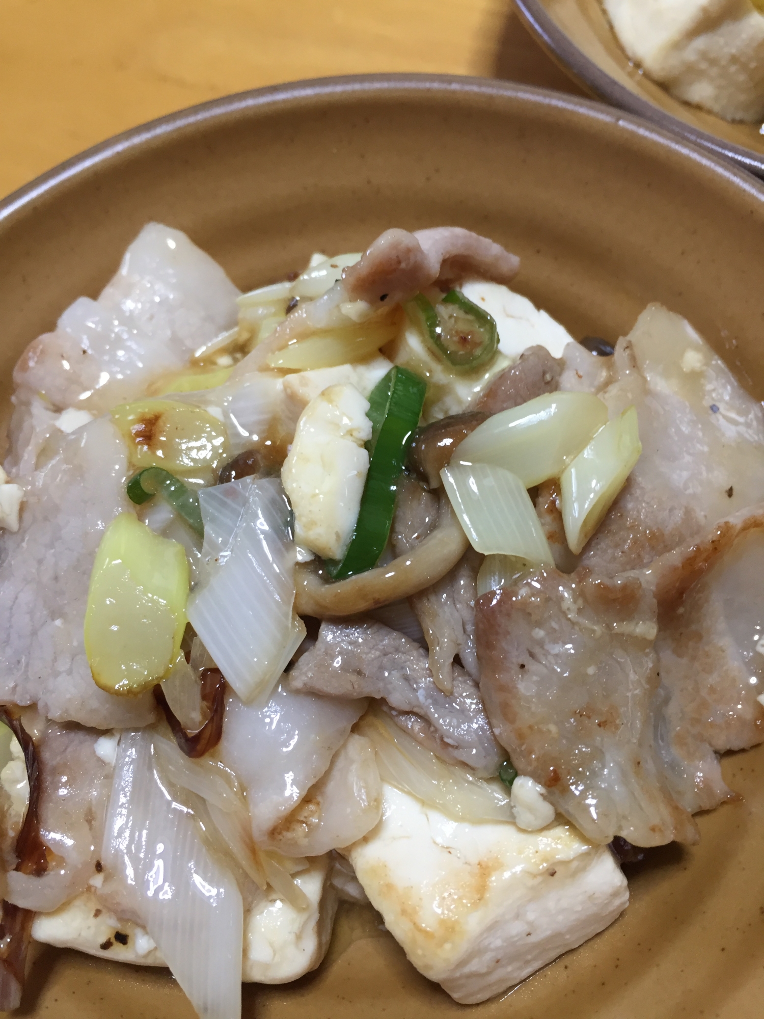 豚バラ肉と豆腐の塩ダレ炒め