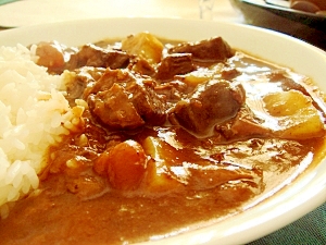 レトルトなすりおろし野菜カレー