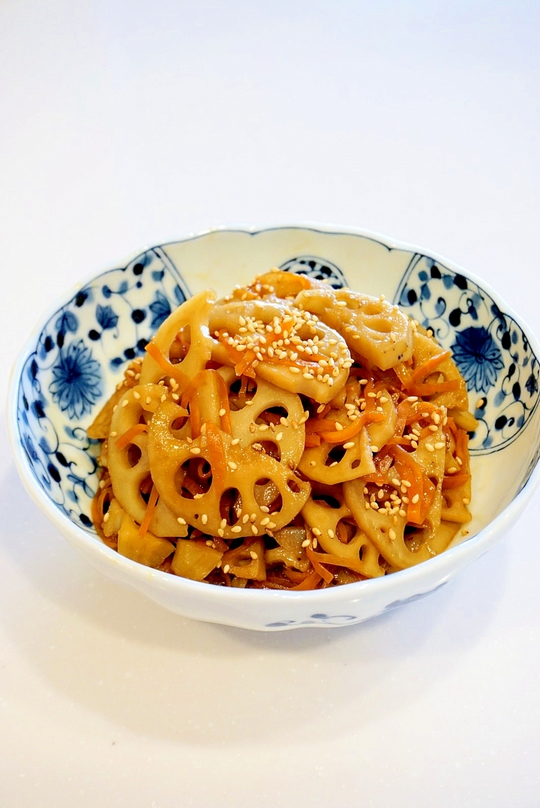 和食の定番料理!レンコンとニンジンのきんぴら