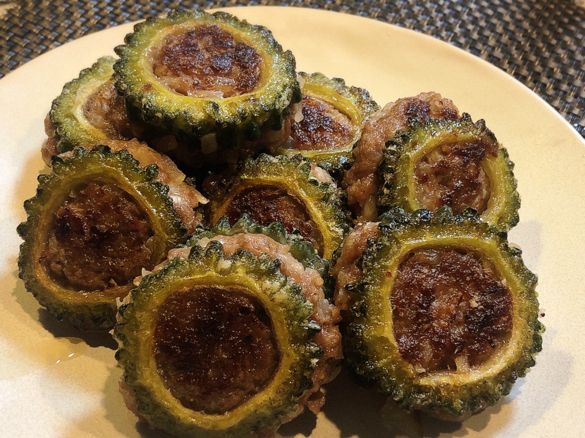 ゴーヤの挟み焼き 餃子風 レシピ 作り方 By Hareonna 管理栄養士 楽天レシピ ゴーヤの挟み焼き 餃子風 レシピ 作り方 By Hareonna 管理栄養士 楽天レシピ