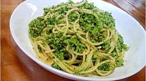 緑鮮やかなブロッコリーのパスタ☆