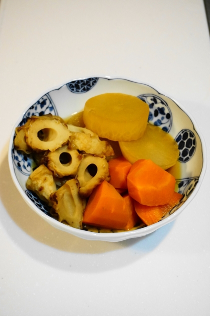 大根の煮物(竹輪・人参入り)