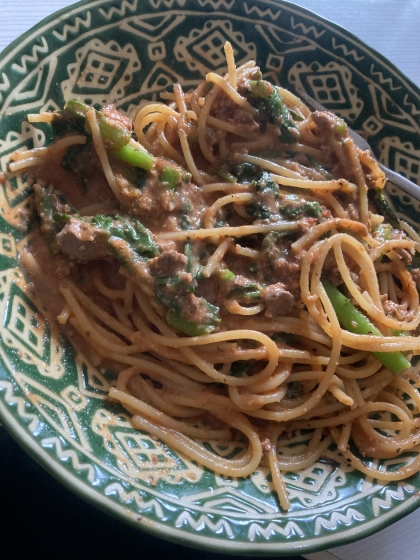 トマトで早ゆで！ワンパンで作るトマトソースパスタ