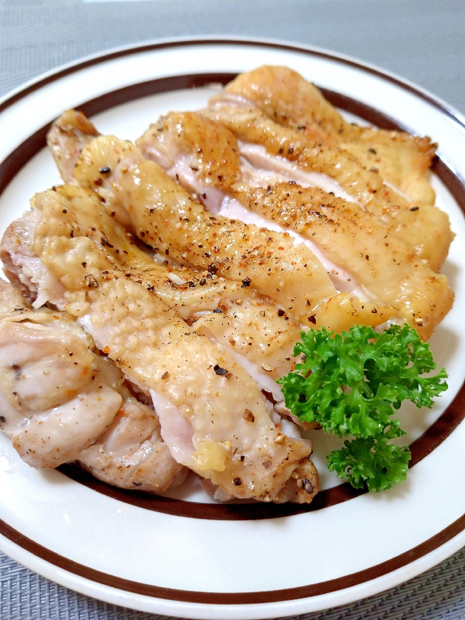 グリルチキン★鶏もも肉（スパイス風味）