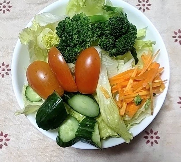朝食⭐️5つの野菜サラダ