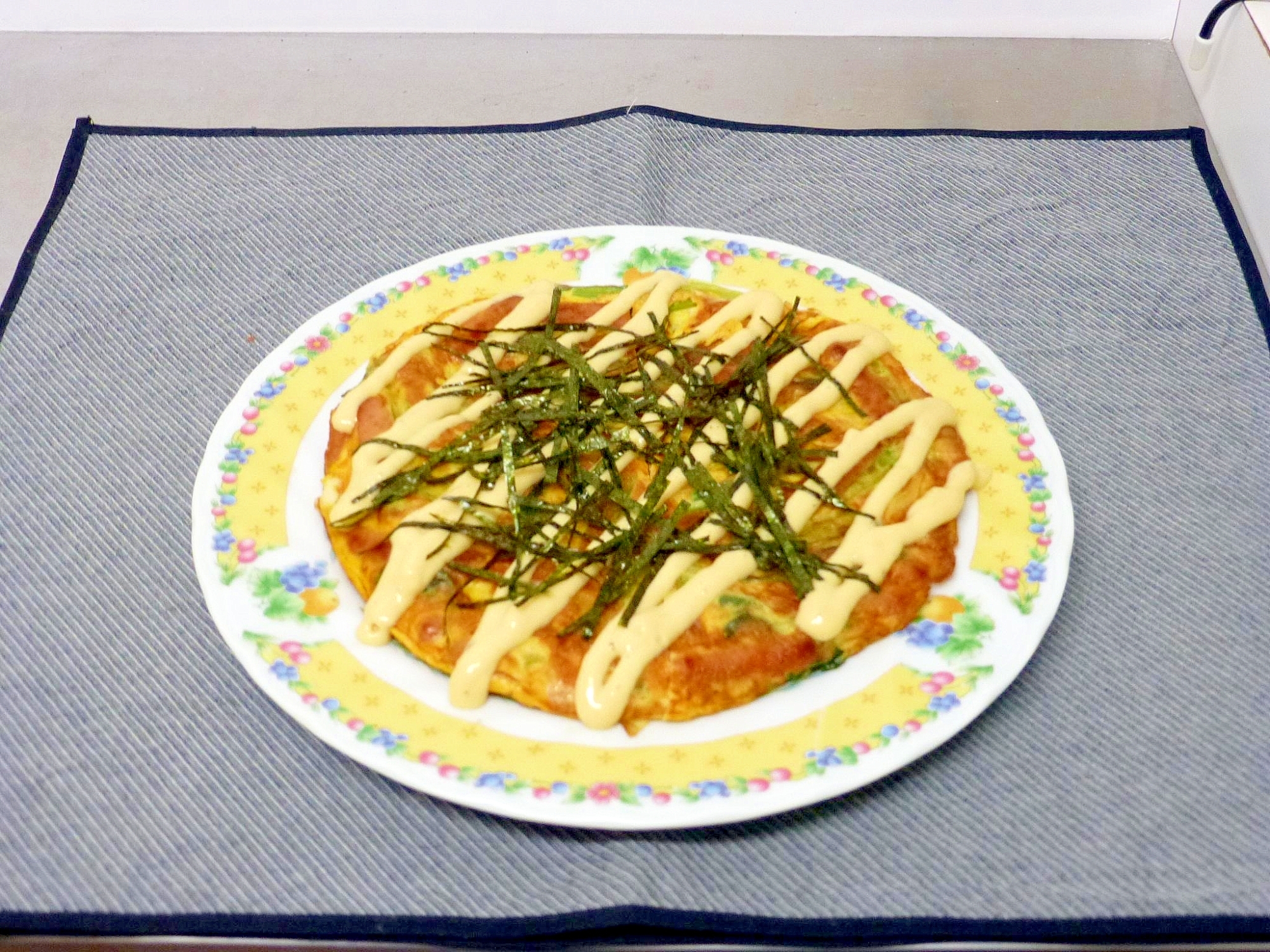 小松菜とポークビッツのオムレツ