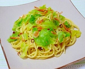 簡単 春キャベツと桜えびのペペロンチーノ レシピ 作り方 By ゆず茶55 楽天レシピ