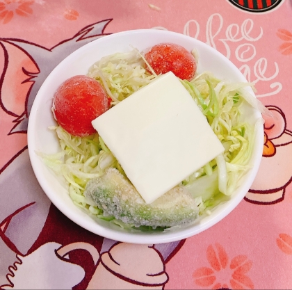 ☆トマト☆きゅうり☆チーズのグリーンサラダ