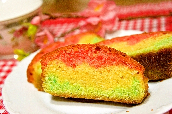 ひな祭りに✿色がキレイな３色パウンドケーキ