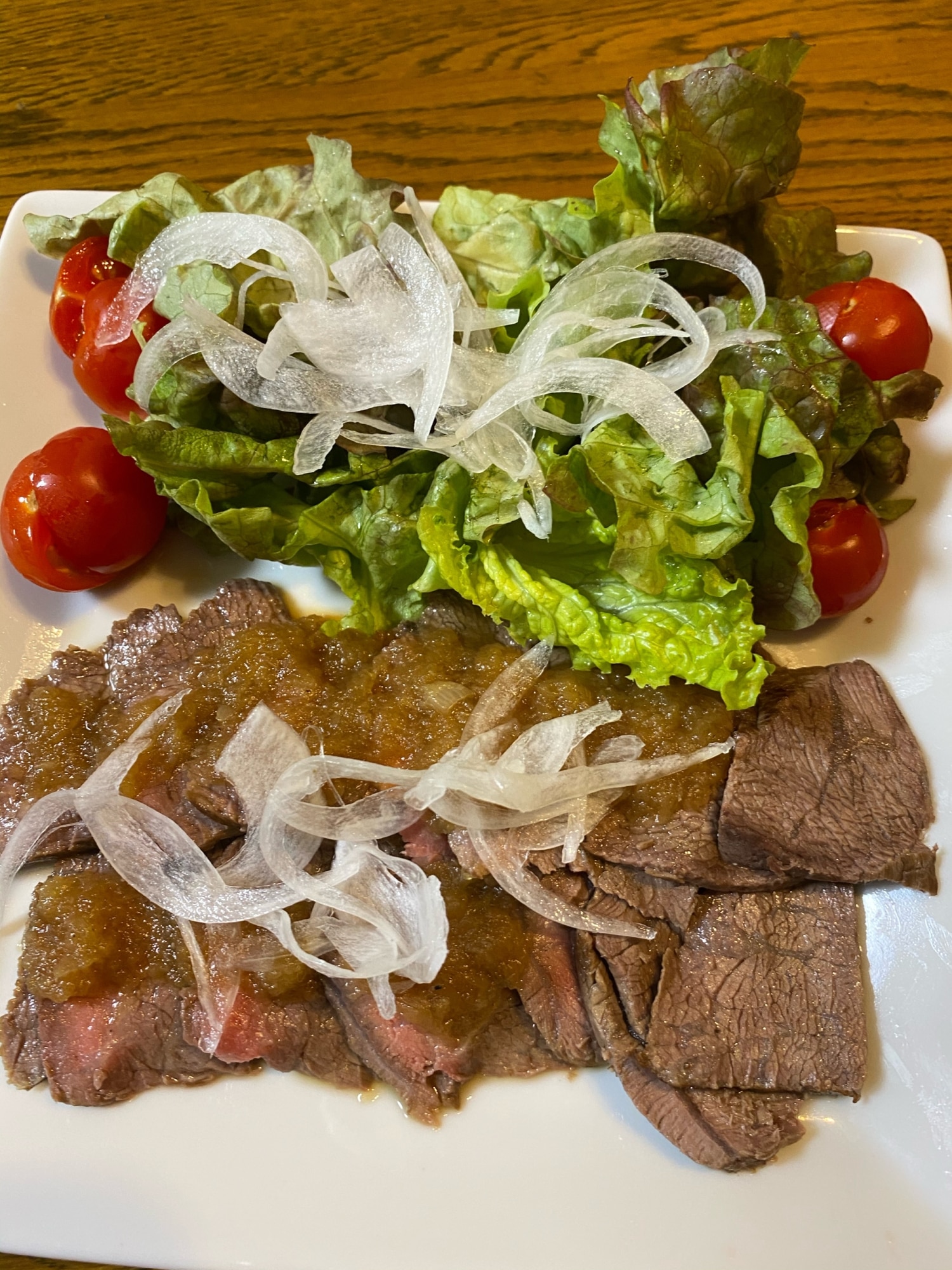 玉ねぎソースのローストビーフ レシピ 作り方 By フィッット 楽天レシピ