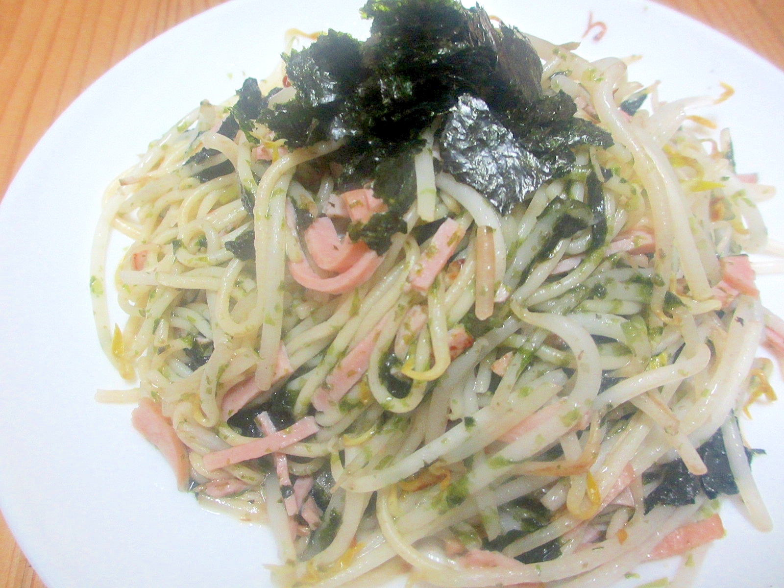 もやしとハムの海苔パスタ