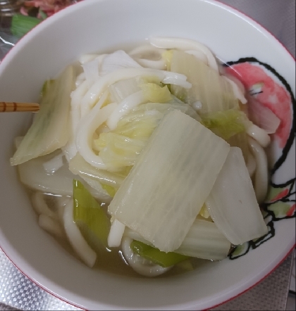 だし香る温かいうどん