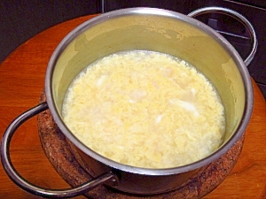 ウェイパーで超簡単!生姜の効いた中華風たまご粥♪