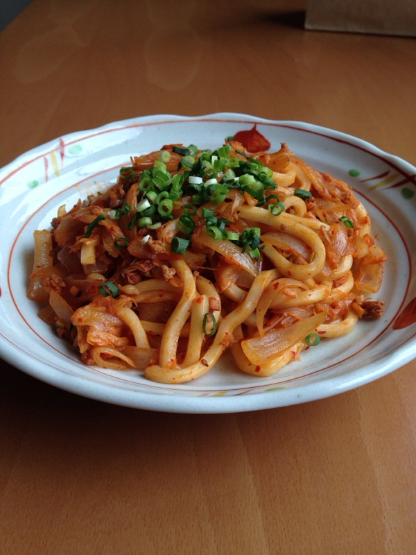 ツナキムチ焼きうどん♪