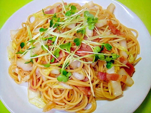 白菜とベーコンの和風パスタ