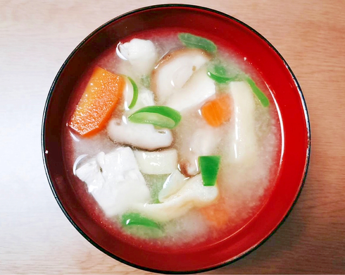 椎茸と里芋の味噌汁
