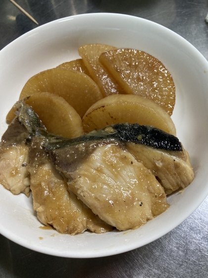 人気の定番魚料理！焼きぶり大根