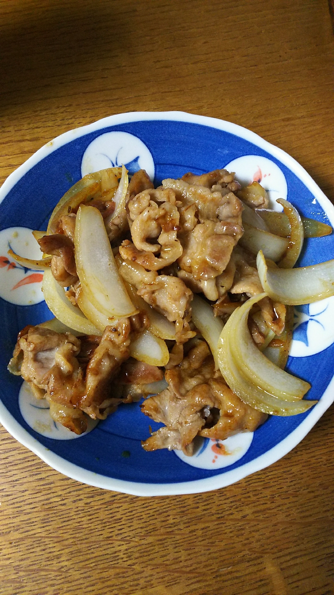 玉ねぎと豚バラの焼肉のたれ炒め