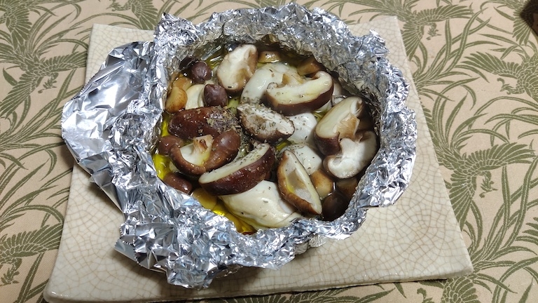 グリルとアルミホイルで 牡蠣と椎茸のアヒージョ レシピ 作り方 By A A 楽天レシピ グリルとアルミホイルで 牡蠣と椎茸のアヒージョ レシピ 作り方 By A A 楽天レシピ