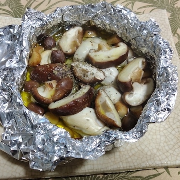 グリルとアルミホイルで 牡蠣と椎茸のアヒージョ レシピ 作り方 By A A 楽天レシピ グリルとアルミホイルで 牡蠣と椎茸のアヒージョ レシピ 作り方 By A A 楽天レシピ