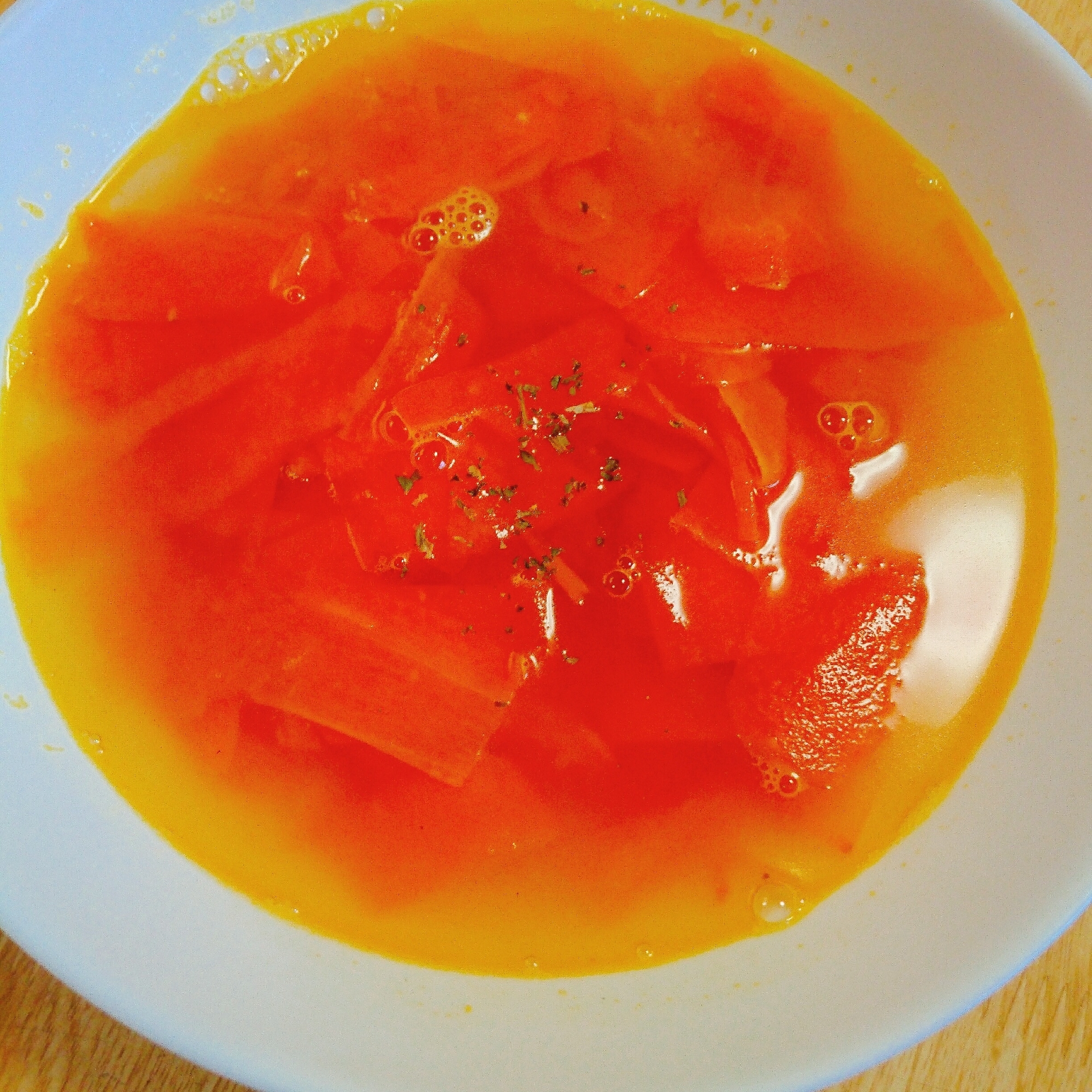 ひらひらニンジンの簡単スープ