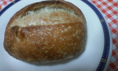 小さ目サイズでリピです♪
なんかパンパンにふくらんだフランスパンになちゃいましたが・・・
間にサンドしていただきました＾＾おいしかったです！
ごちそう様でした☆