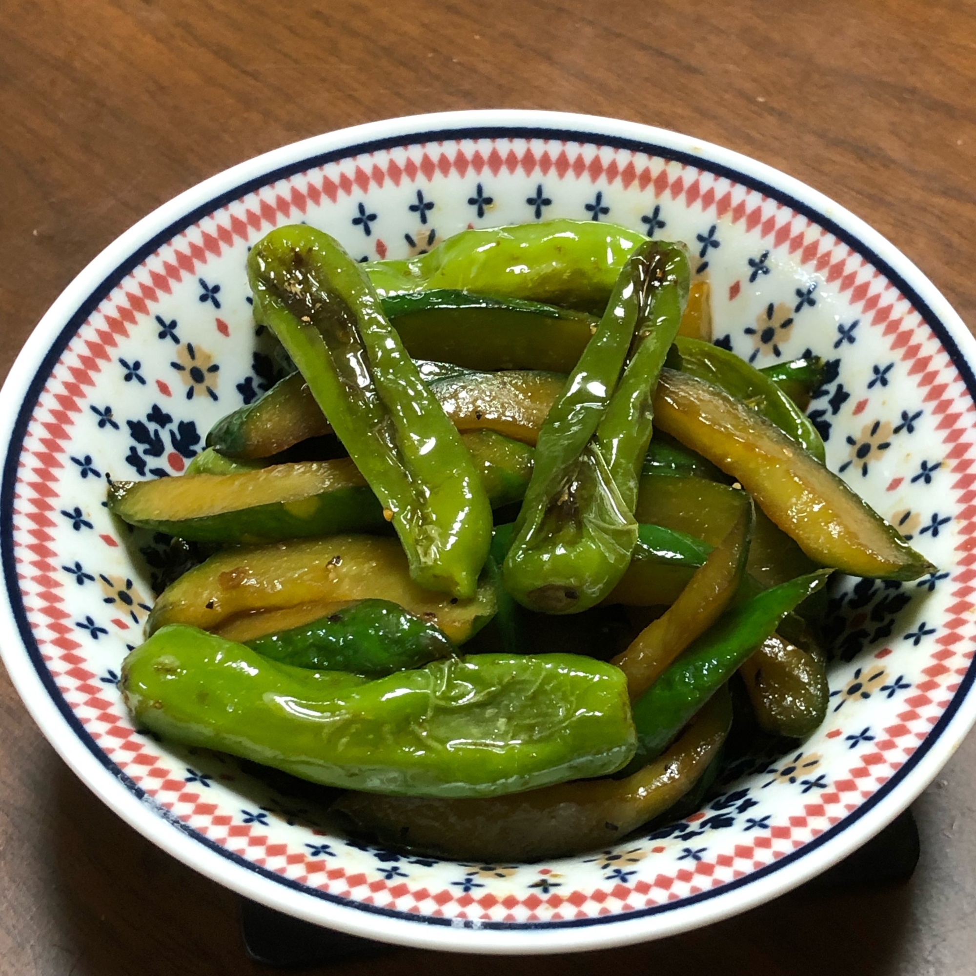 ししとうときゅうりのガーリック醤油炒め