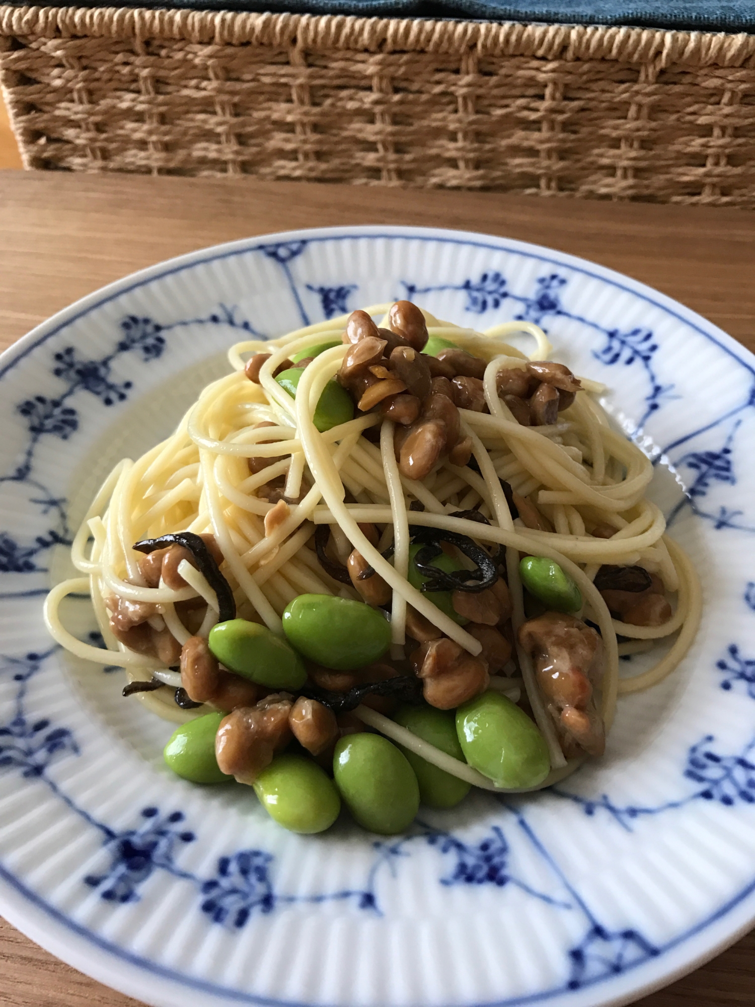 枝豆と塩昆布の納豆パスタ