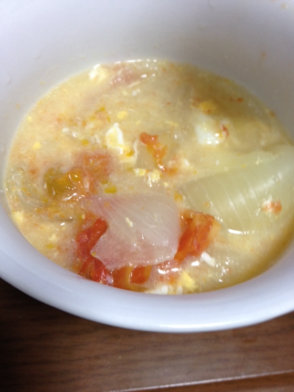 玉ねぎとトマトの中華スープ