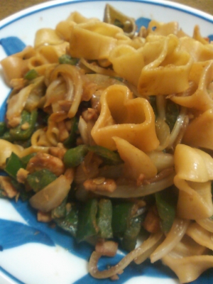 ﾋﾟｰﾏﾝとマカロニの炒め レシピ 作り方 By ちーころ犬 楽天レシピ