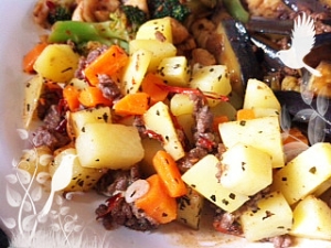 コロコロじゃがいもとにんじんのひき肉チーズ炒め レシピ 作り方 By ぴーちゃん3279 楽天レシピ コロコロじゃがいもとにんじんのひき肉チーズ炒め レシピ 作り方 By ぴーちゃん3279 楽天レシピ