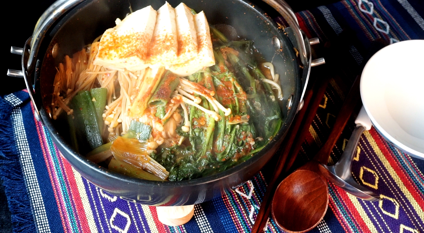 タッコギメウンタン(鶏肉の辛い鍋) 닭매운탕