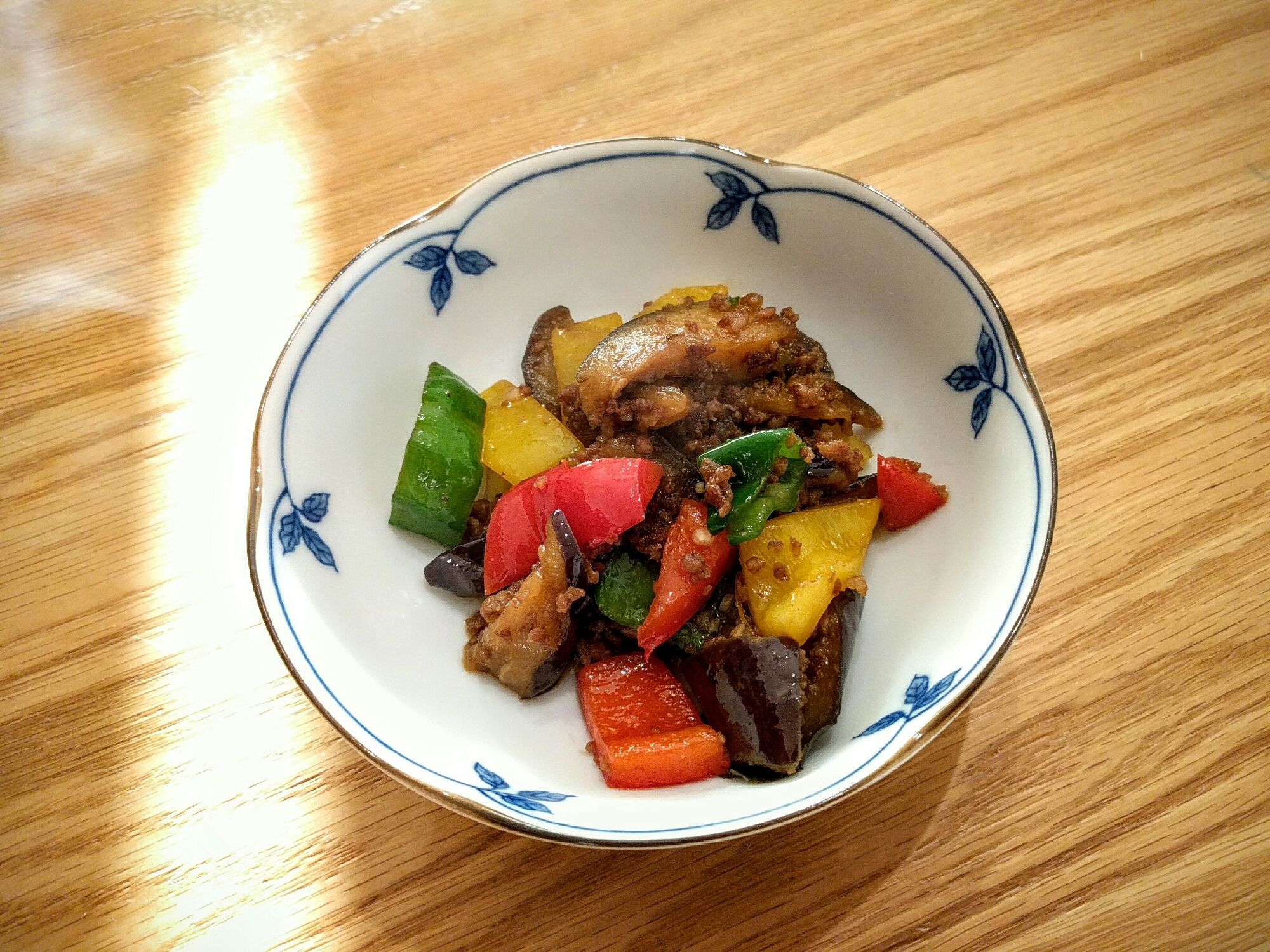 夏野菜と挽肉の甘辛炒め