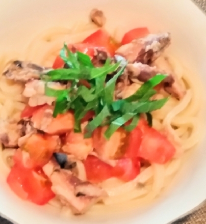 サバ缶とトマトの冷やしうどん