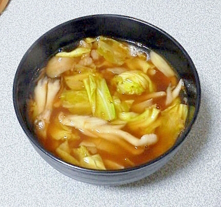 キャベツのトマト風スープ