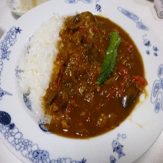 あっという間に、おかわりしたくなる夏野菜カレー