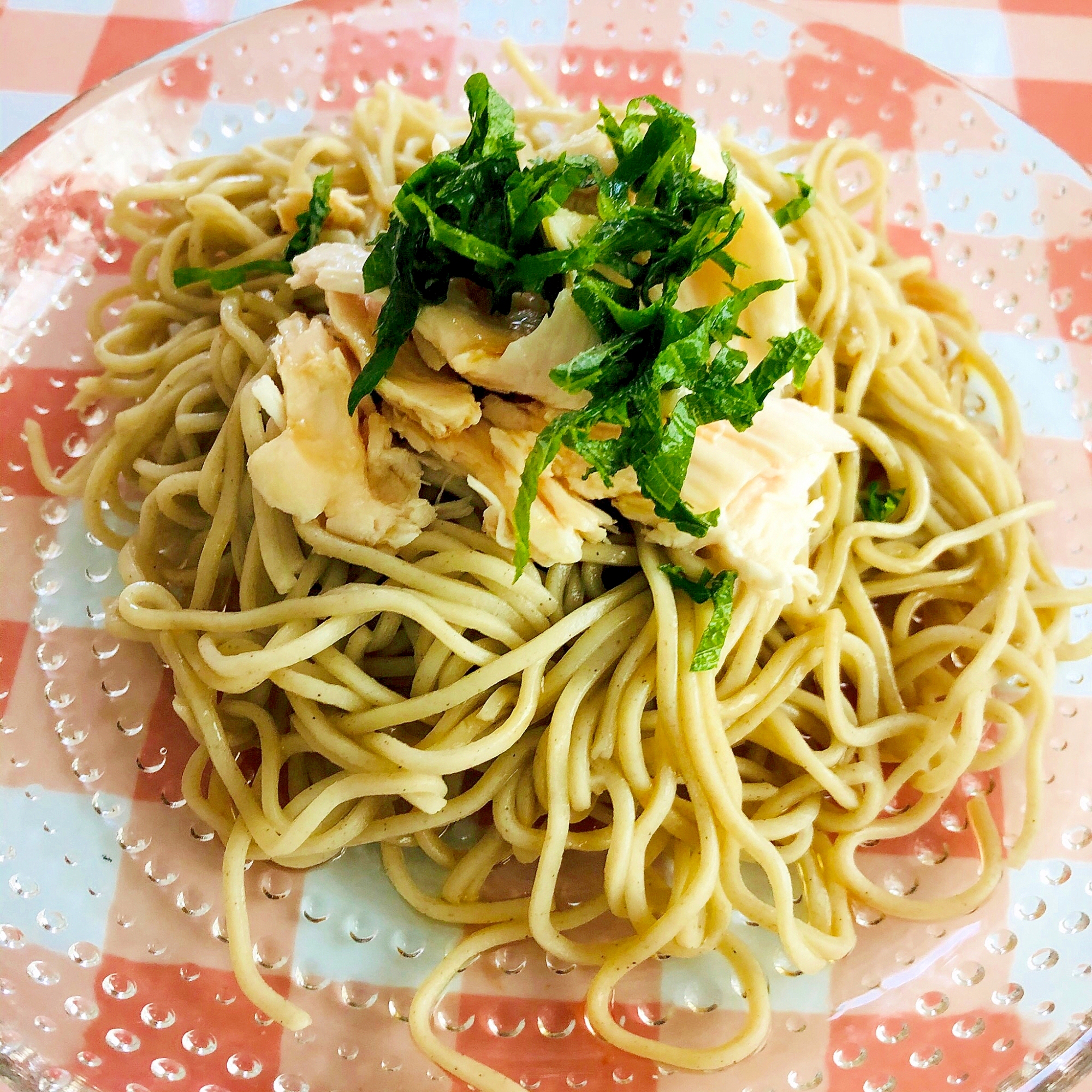 鶏ハムと大葉の蕎麦