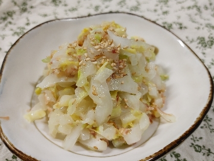 Guuママさん〜お疲れさま彡寒いね(〃´u艸u)=ε3こちらをつまみにお湯割り飲んるっ(*´艸`*)和風だしと砂糖のほんのり下味が決め手ね♪美味しく頂いてます♥