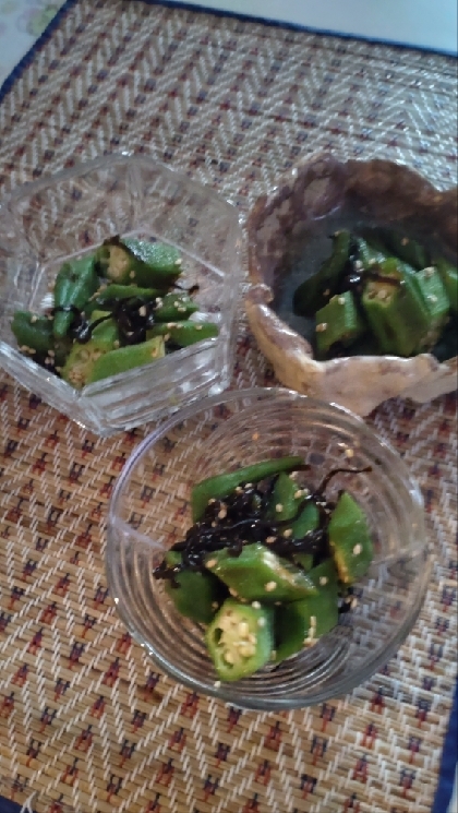 簡単！副菜！オクラと塩昆布のいりごま和え〜