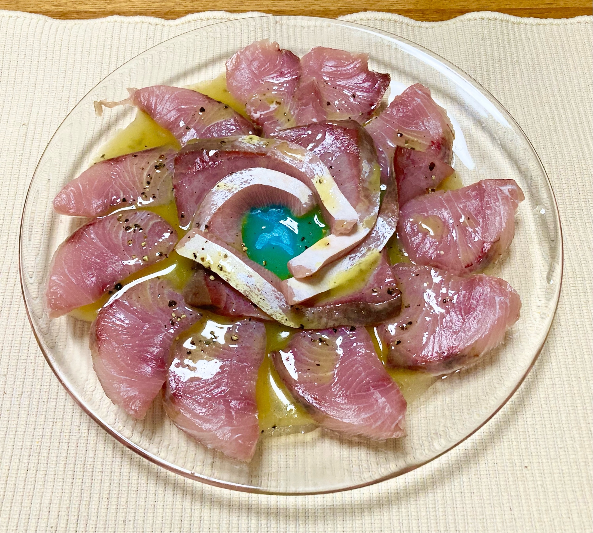 はまちをたくさん食べるカルパッチョ