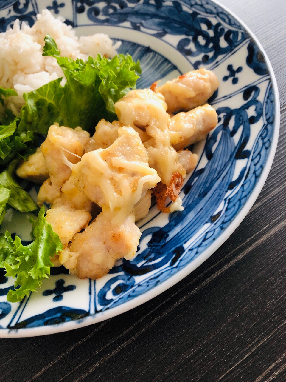 鶏むね肉のカレーチーズ蒸し焼き