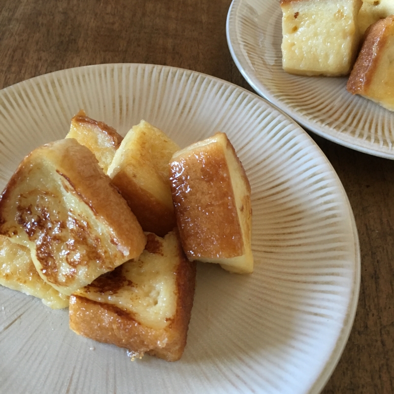 土曜の朝はフレンチトースト