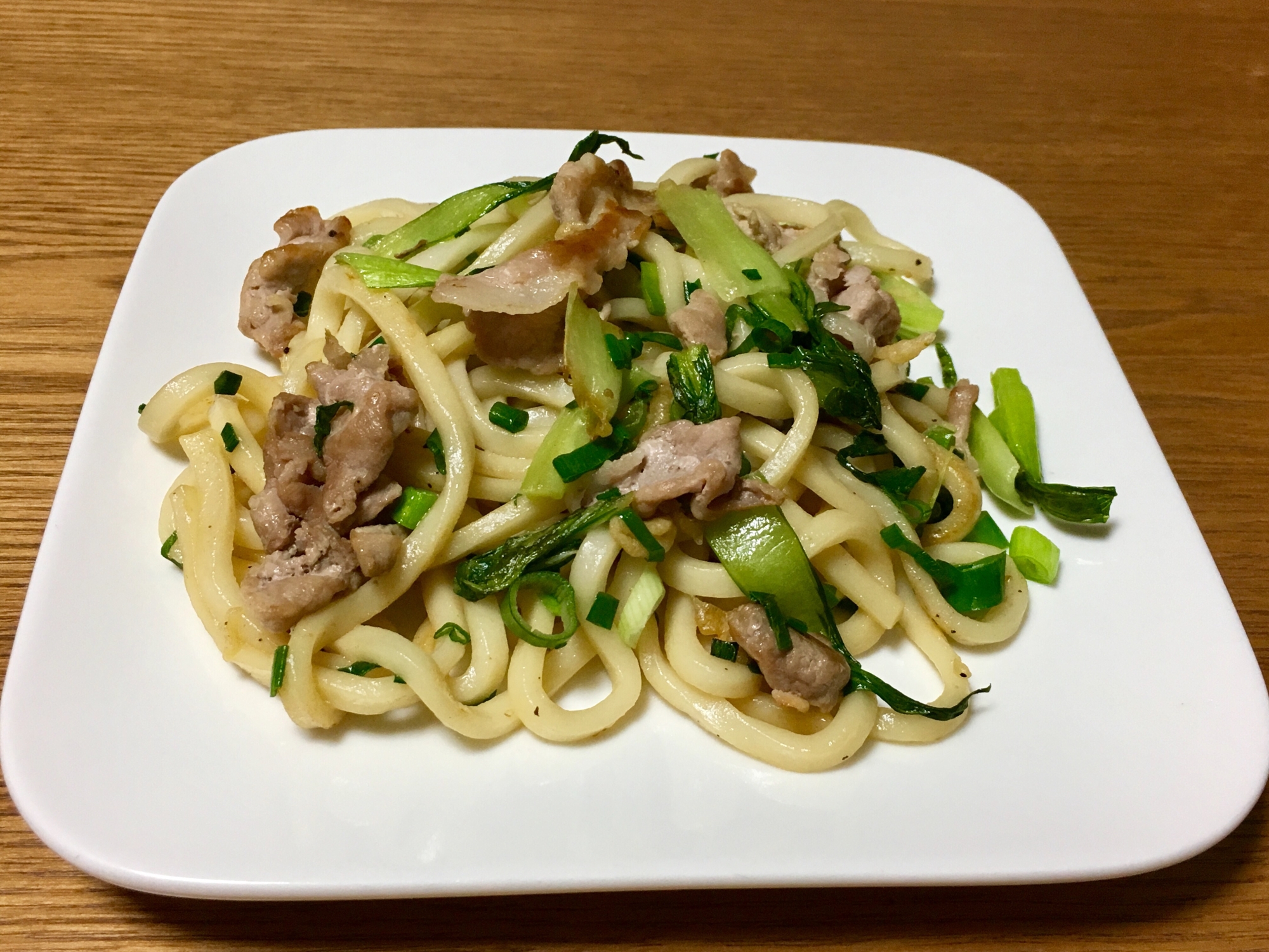 豚肉と青梗菜の焼うどん