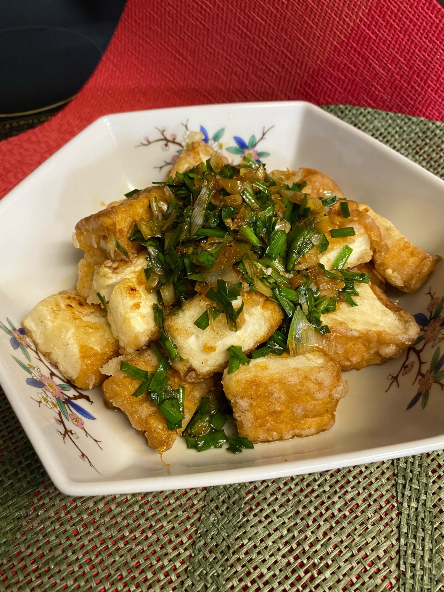 ニラも加えて❣️カリッと厚揚げ豆腐の油淋鶏風 レシピ・作り方 by は