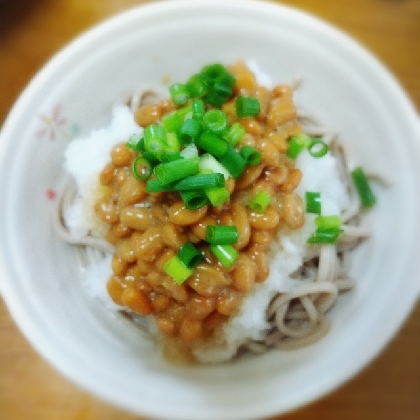 おすすめ！　みぞれ蕎麦　大根おろしたっぷり