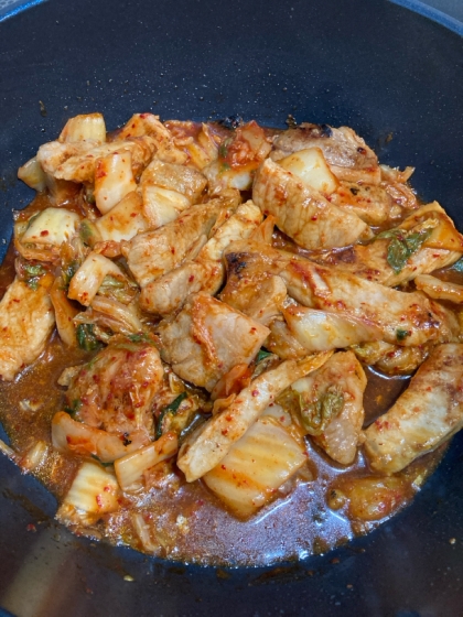 美味しくできました。いつもお肉とキムチ炒めるだけだったので、深みのある美味しさになり驚きです。また作ります。