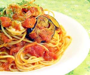 なすとエビのシチリア風トマトスパゲティ